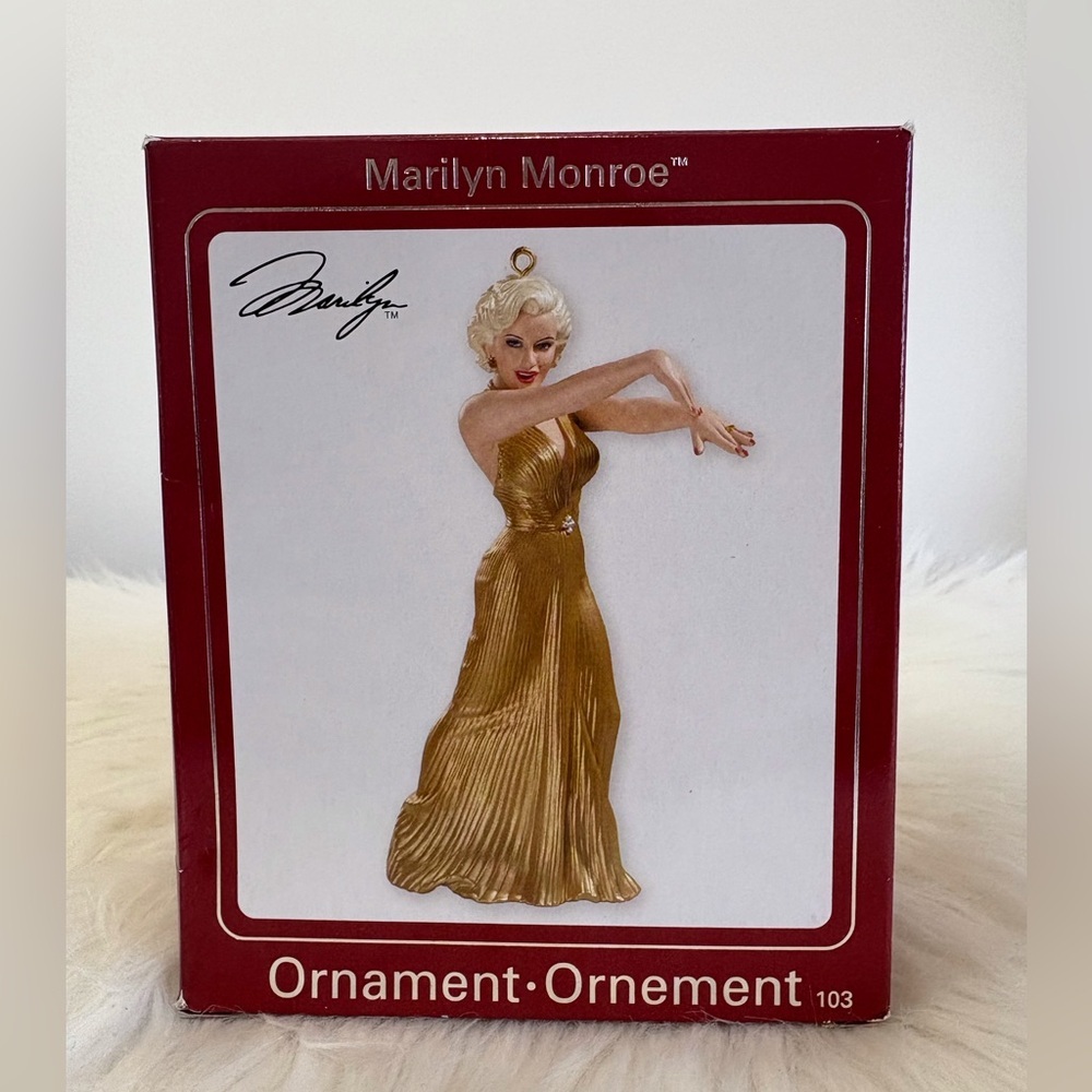 Carlton Cards Gold Marilyn Monroe Ornament